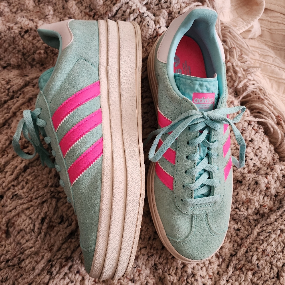 Adidas Gazelle Shoes W8.5 Aqua/Pink/White